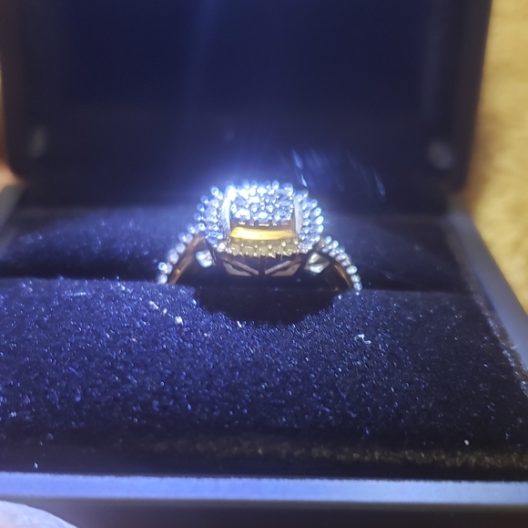 Gold ring - Picture 5 of 5